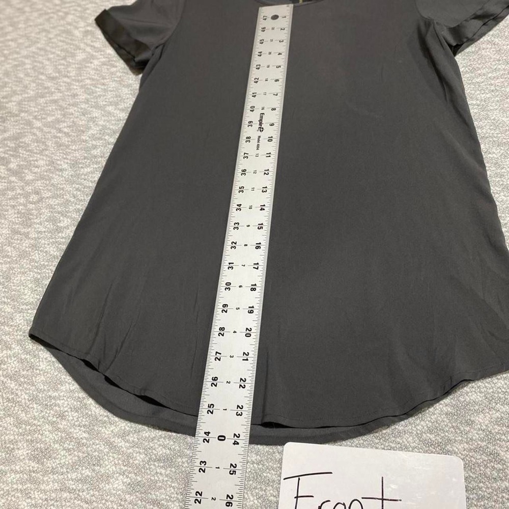 Express gray blouse with a relaxed fit women M. SKU-B987#relaxed